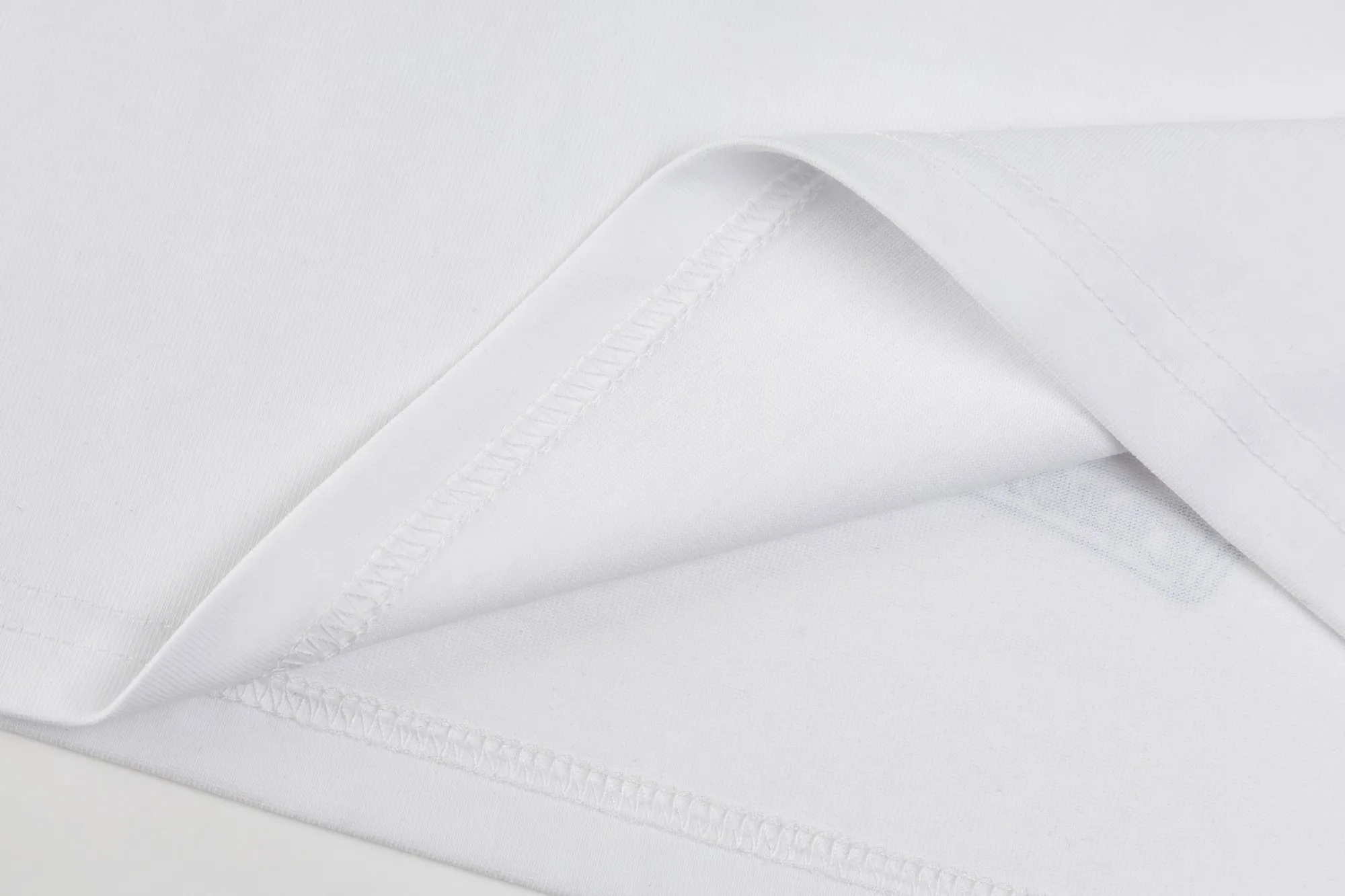May Day Welfare Style 🅿️116 - Crow Heart Short-sleeved T-shirt, same style for men and women - Made of original 280g 100% cotton fabric, soft and comfortable, threads are dyed in the same vat with zero color difference, exclusive quality difference currency, welcome to compare - Color: White - Size: XS S M L
